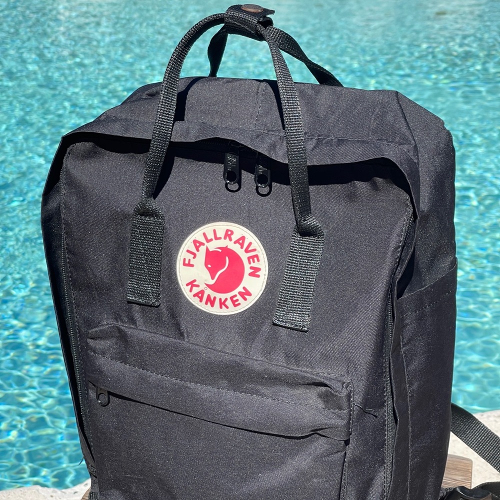 FJALLRAVEN Kånken Mini Backpack Black